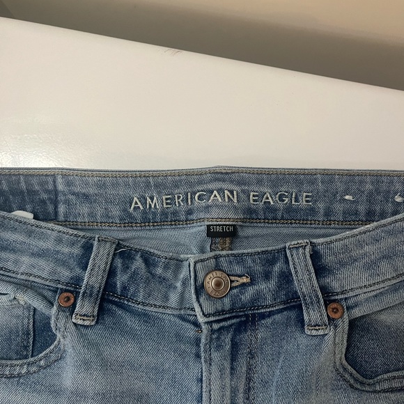 American Eagle Stretch Mom Jeans | Size 8 - Picture 4 of 5